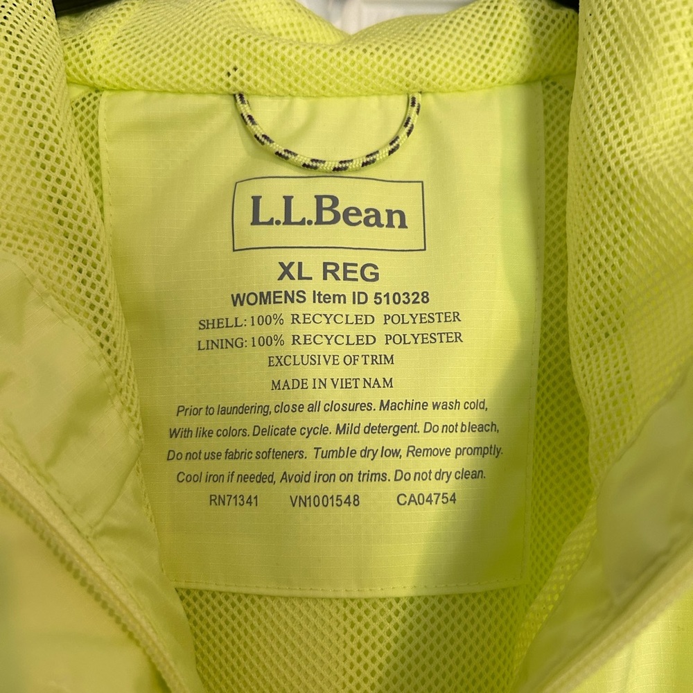 L.L. Bean Bright Yellow Light Green Women's Rain Jacket - Picture 3 of 4